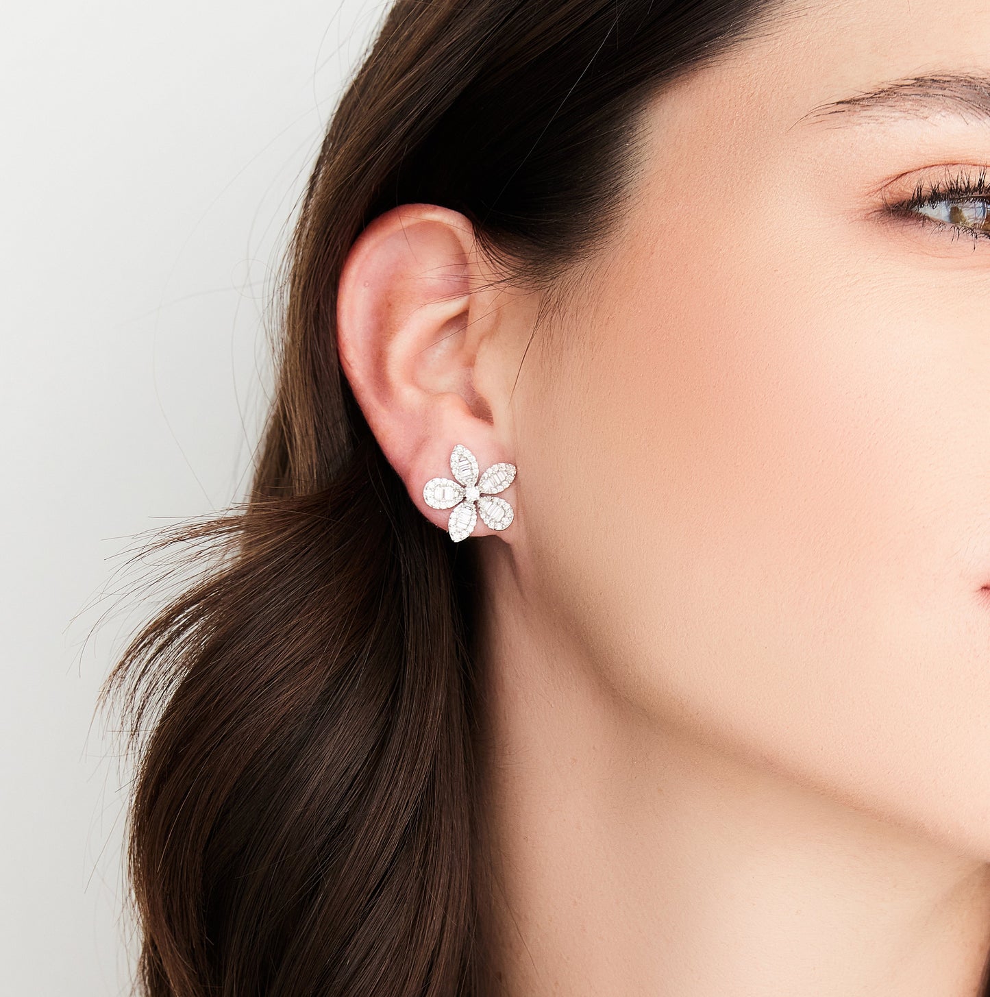 Large Flower Petal Studs - r.chiara