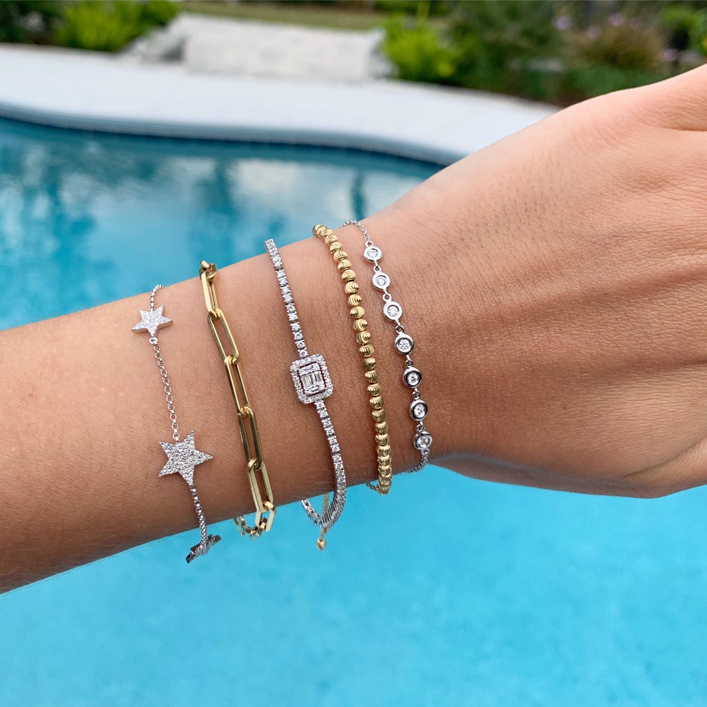 Graduated Pave Diamond Star Bracelet - r.chiara
