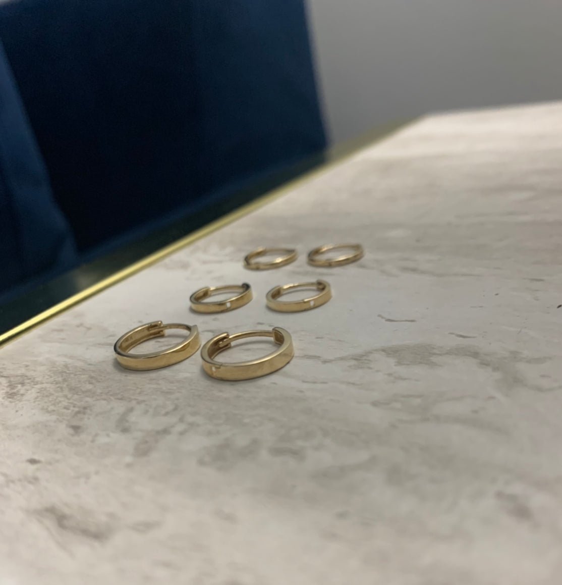 Small Plain Gold Huggies - r.chiara