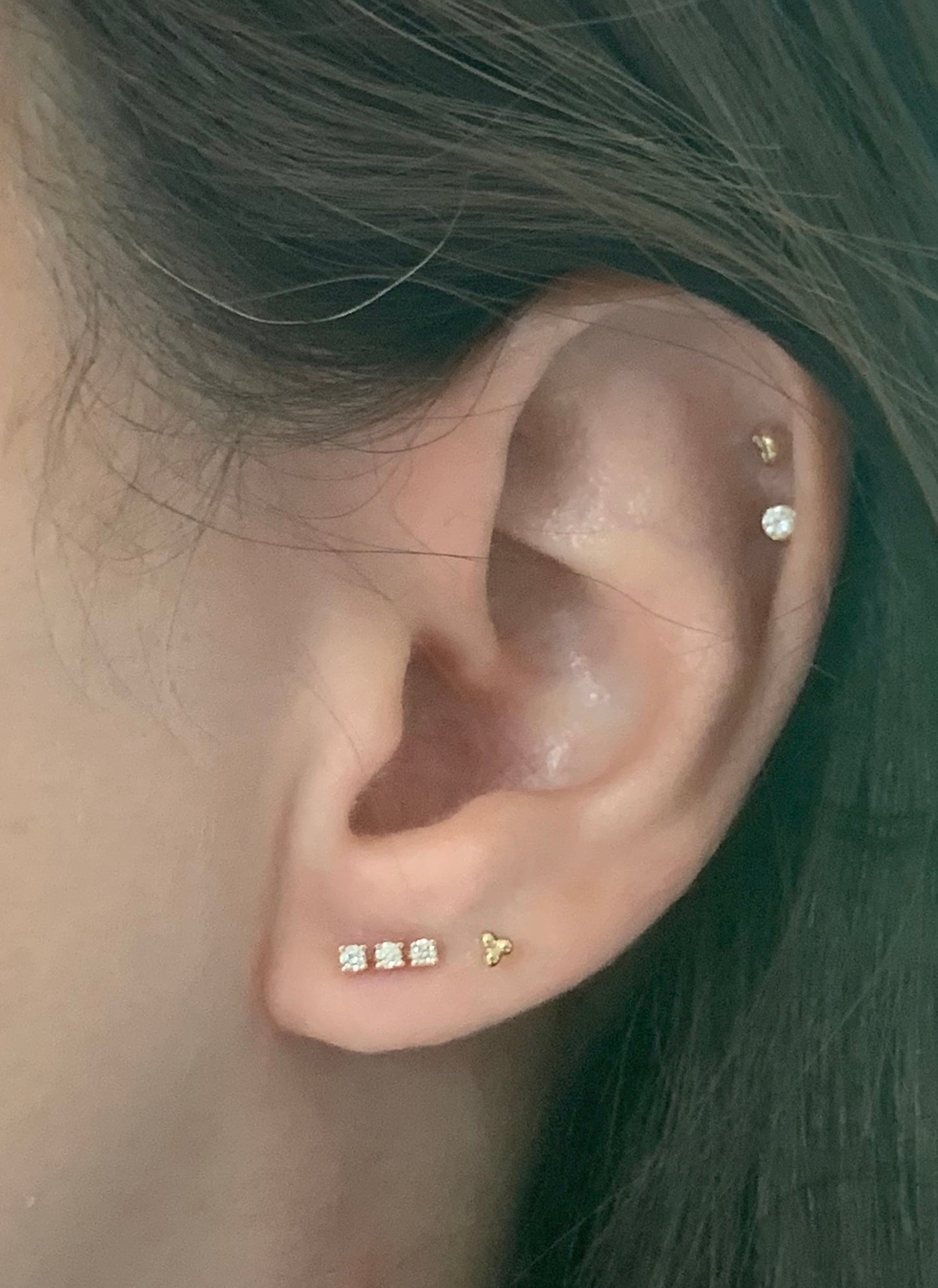 Three Diamond Line Stud - r.chiara